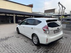 Сүрөт унаа Toyota Prius v (+)