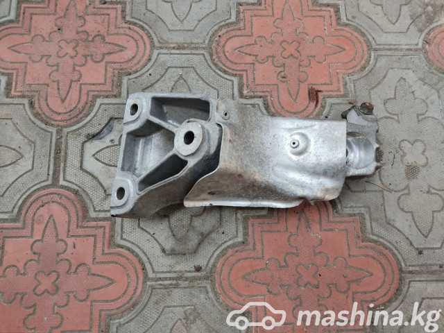 Spare Parts and Consumables - Кронштейн двигателя, E60, 22116776676