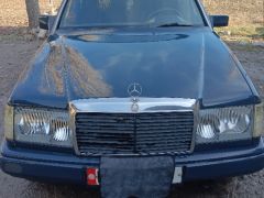 Сүрөт унаа Mercedes-Benz W124