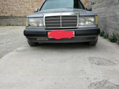 Сүрөт унаа Mercedes-Benz W124