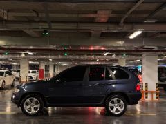 Photo of the vehicle BMW X5