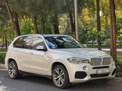 Photo of the vehicle BMW X5