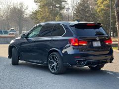 Photo of the vehicle BMW X5