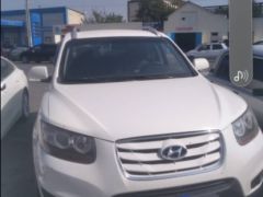 Photo of the vehicle Hyundai Santa Fe