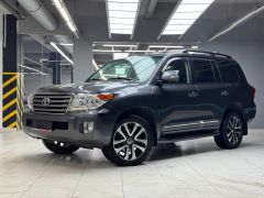 Photo of the vehicle Toyota Land Cruiser