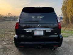 Photo of the vehicle Lexus GX