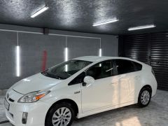 Фото авто Toyota Prius