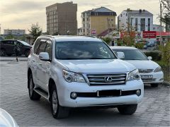 Photo of the vehicle Lexus GX