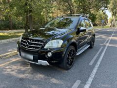 Сүрөт унаа Mercedes-Benz M-Класс AMG