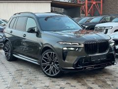 Фото авто BMW X7