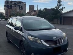 Сүрөт унаа Toyota Sienna