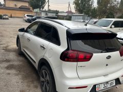 Сүрөт унаа Kia Niro