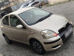 Сүрөт унаа Toyota Vitz