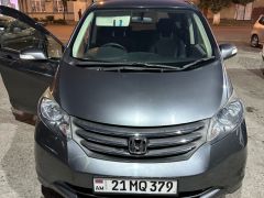 Фото авто Honda Freed