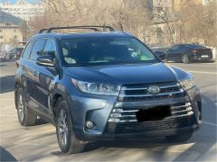 Photo of the vehicle Toyota Highlander