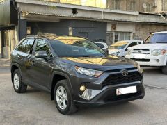 Сүрөт унаа Toyota RAV4