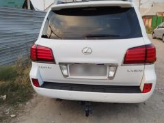 Photo of the vehicle Lexus LX