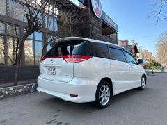 Фото авто Toyota Estima