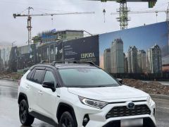 Сүрөт унаа Toyota RAV4