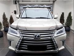 Photo of the vehicle Lexus LX