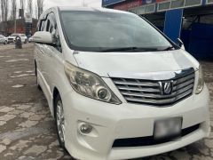 Фото авто Toyota Alphard