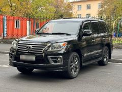 Photo of the vehicle Lexus LX