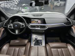 Photo of the vehicle BMW X5