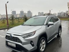 Сүрөт унаа Toyota RAV4