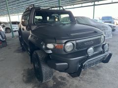 Сүрөт унаа Toyota FJ Cruiser