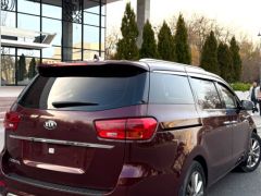 Фото авто Kia Carnival