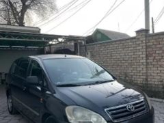 Сүрөт унаа Toyota Avensis Verso