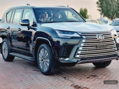 Photo of the vehicle Lexus LX