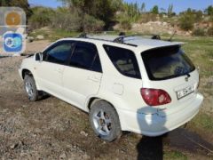 Сүрөт унаа Toyota Harrier