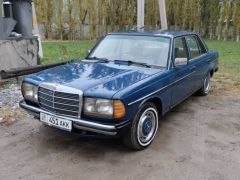 Фото авто Mercedes-Benz W123