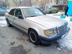 Photo of the vehicle Mercedes-Benz W124