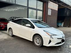 Фото авто Toyota Prius