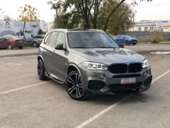 Photo of the vehicle BMW X5