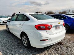 Photo of the vehicle Chevrolet Cruze