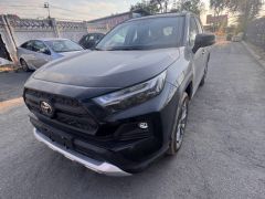 Сүрөт унаа Toyota RAV4