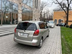 Сүрөт унаа Toyota Corolla Spacio