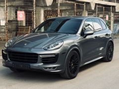 Photo of the vehicle Porsche Cayenne