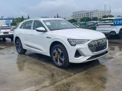 Сүрөт унаа Audi e-tron S