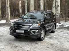 Photo of the vehicle Lexus LX