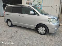 Сүрөт унаа Toyota Noah