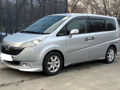 Фото авто Honda Stepwgn