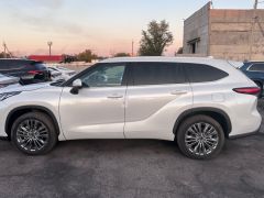 Сүрөт унаа Toyota Highlander