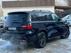 Фото авто Infiniti QX80