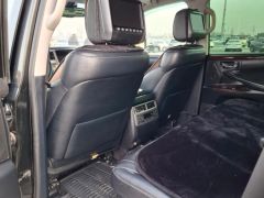 Photo of the vehicle Lexus LX