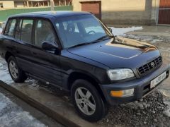 Сүрөт унаа Toyota RAV4