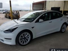 Фото авто Tesla Model 3